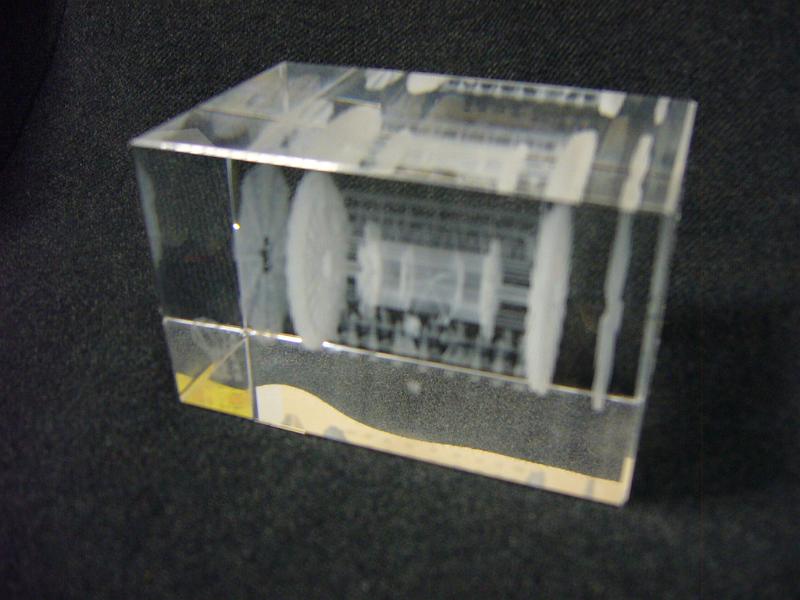 P1020566.JPG - Glass block 5x5x8